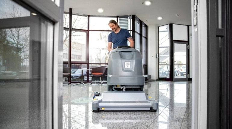 Професійне прибирання приміщень: що вміє машинка для миття підлоги Kärcher