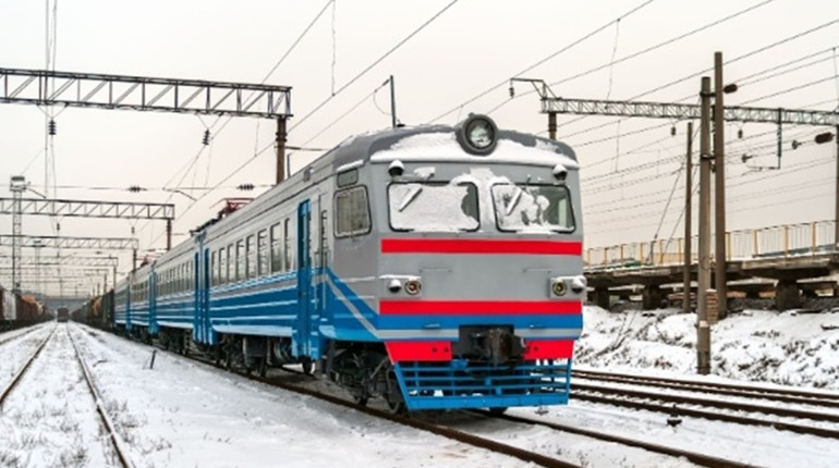 Подорожі потягом: як купити квитки без черг