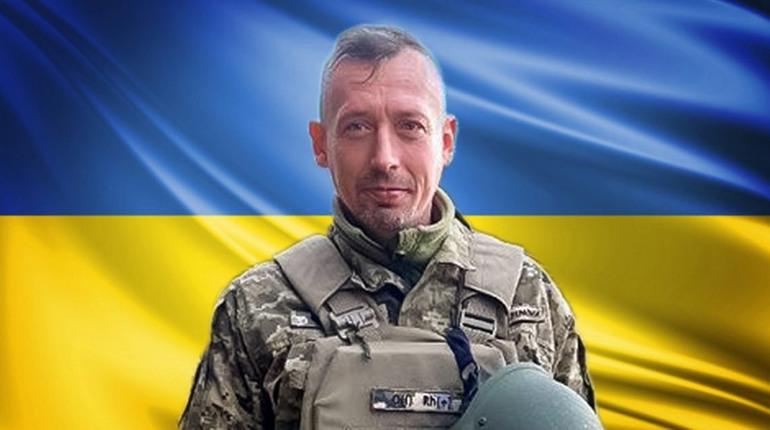 Боронячи Україну, пішов із життя житель Кагарличчини Руслан Коробенко. Героя поховають в Кадомці