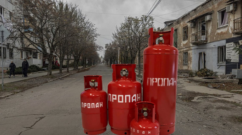 Курахове без тепла: життя під окупацією, “символічна допомога” та небезпека виживання у холоді