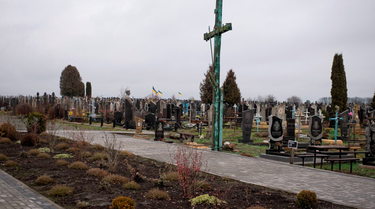 У Полонській громаді ховатимуть померлих одиноких мешканців за кошти з місцевого бюджету