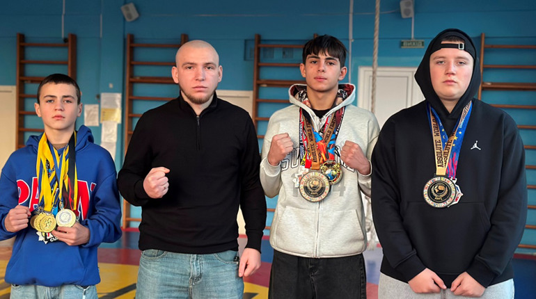Чемпіони: юні кікбоксери з Теплодара підкорили світову арену. Збірна — ІІ-га на Чемпіонаті світу