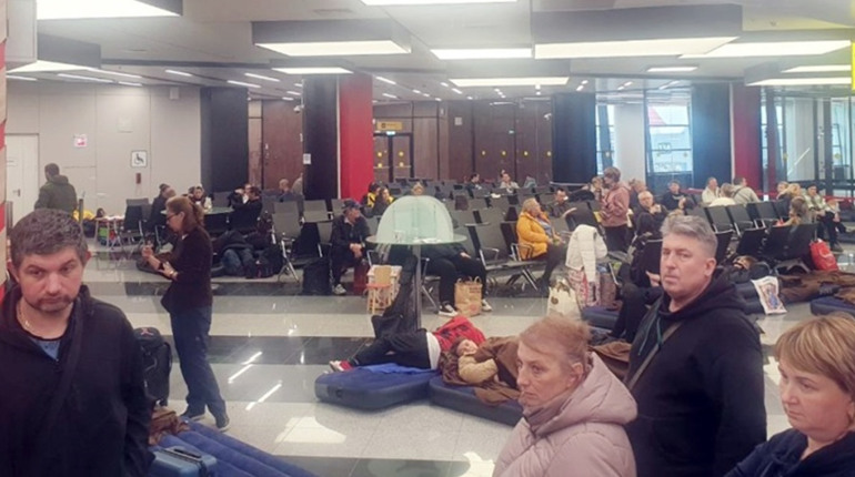 Фільтрація у Шереметьєво посилюється, українцям масово забороняють в'їзд: що шукають у телефонах?