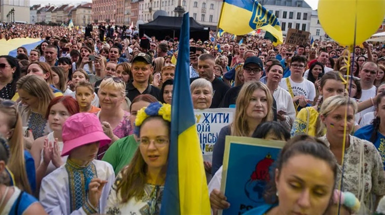 Як українці у Польщі впливають на економіку країни — звіт Нацбанку