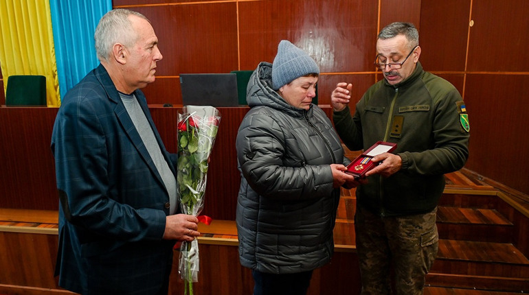 На Кагарличчині нагороджено посмертно ще 9 Героїв-земляків - ордени та відзнаки передали їх рідним