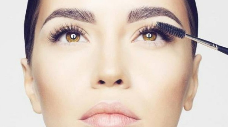 Праймер для вій: роль у нарощуванні та правила вибору