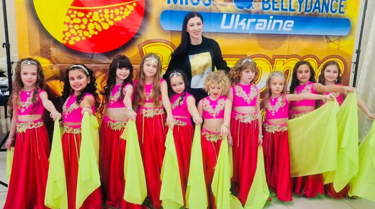 Юні танцівниці з клубу "Бахіра" з Фастова яскраво дебютували на фестивалі «Золоте сузір’я України»