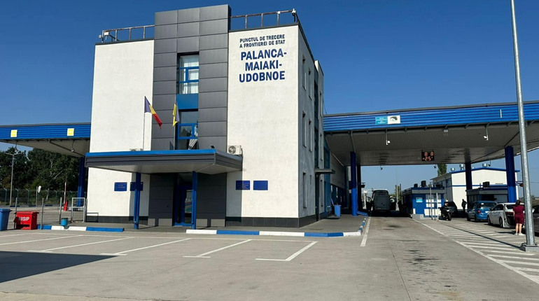 Пункт пропуску "Маяки-Удобне-Паланка" тимчасово закрили через нічну ворожу атаку