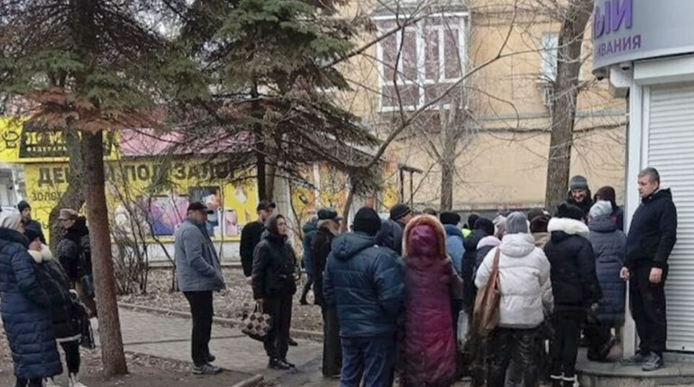 Через «Фенікс» у бан: абоненти Донецька скаржаться на блокування номерів після верифікації