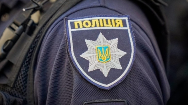 На Переяславщині батьки виявили сина мертвим із ножовою раною живота: хроніка поліції