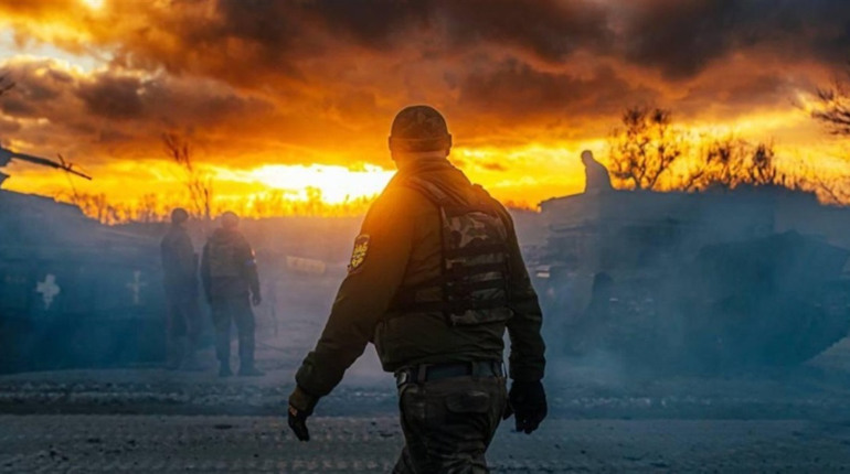 Щоденник війни. Тиждень сто дев'яносто третій.Що сказать: собака лає, вітер носить, а король — дебіл