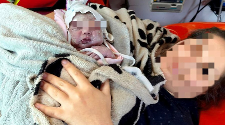 Немовля з Градениць народилося в кареті швидкої — дорогою до Біляївської лікарні