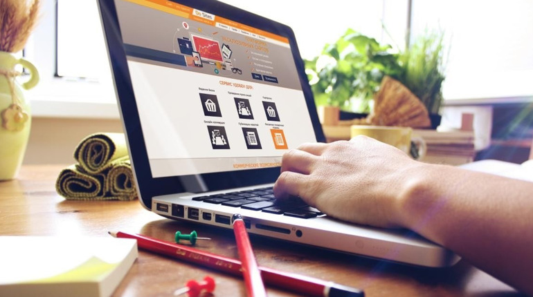 Центр допомоги херсонцям «Вільні разом» у Львові запускає курс комп’ютерної грамотності