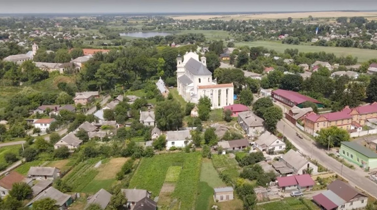 Територіальні громади без «об’єднаних»: парламент оновлює адмінподіл