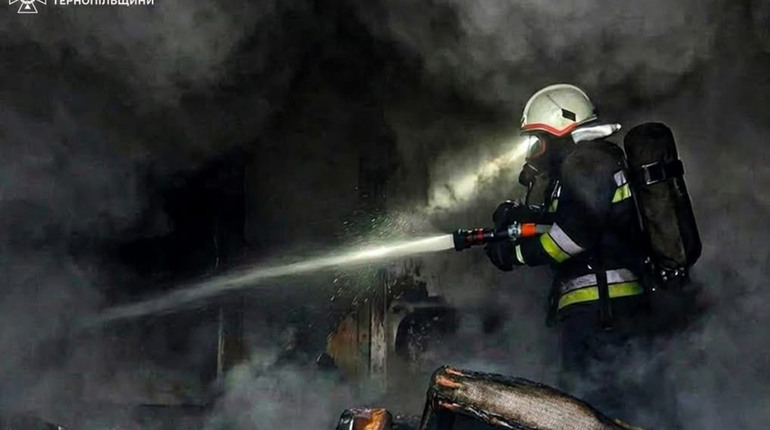 За добу на Кременеччині трапилось дві пожежі