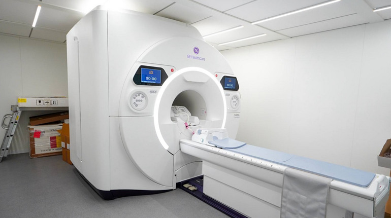 У Київській обласній клінічній лікарні запрацювало сучасне МРТ-обладнання та ангіограф