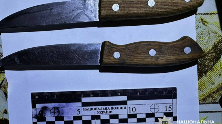 У Благодатному чоловік поранив знайомого ножем під час конфлікту