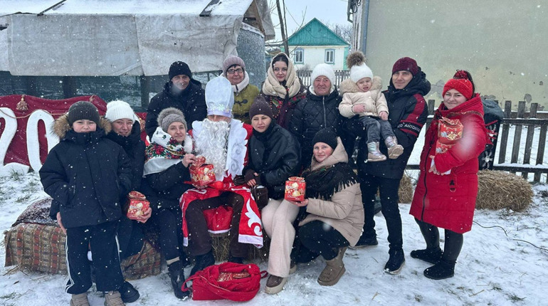 У Майстровій Волі відбулося різдвяне свято для дітей
