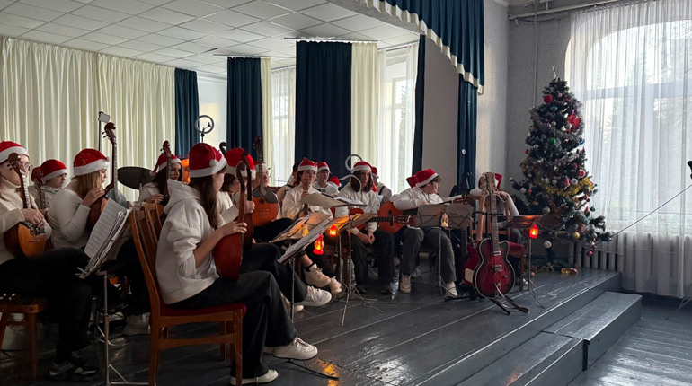 Різдвяний концерт для друзів: оркестр «Граймікс» зіграв у Первомайську