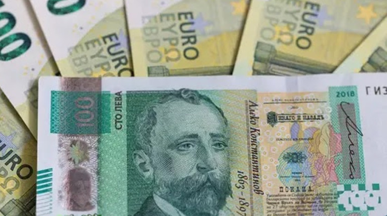 З 1 січня 2026 року Болгарія переходить на євро: що це означає для країни та ЄС