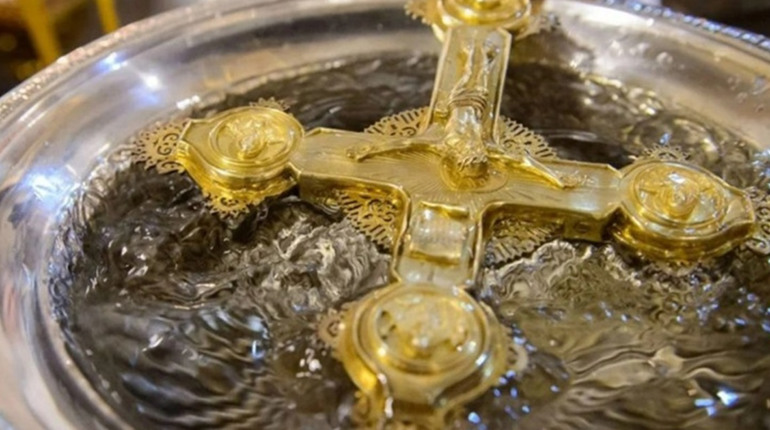 Розклад богослужінь на Водохреща у Звягелі