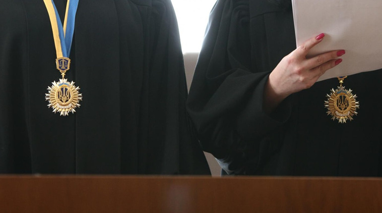 Мешканець Старокостянтинова знімав аеродром і передавав дані ворогу: суд оголосив вирок