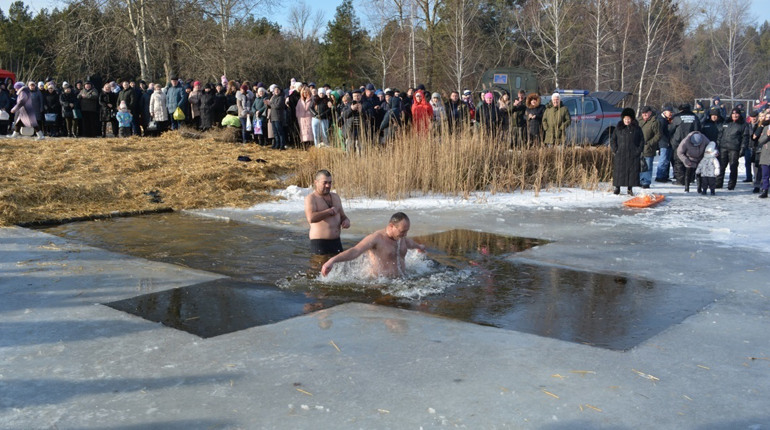 Розклад освячення води та богослужіння на Водохреща у храмах Переяславщини 6 січня