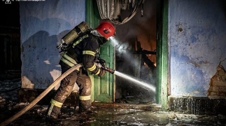 На Кременеччині стались три пожежі, в одній — загинула людина