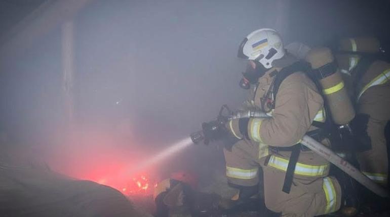 На Кременеччині за добу сталося дві пожежі: одна з них — зі смертельними наслідками