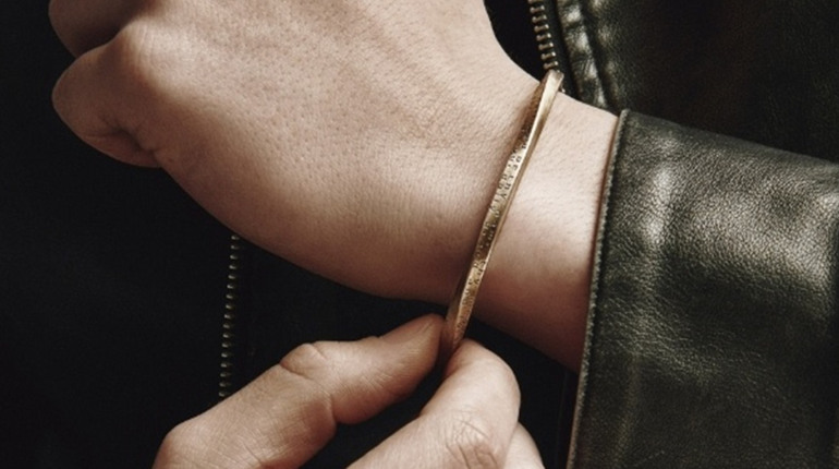 Які параметри важливіші за зовнішній вигляд, якщо вам потрібен практичний золотий чоловічий браслет