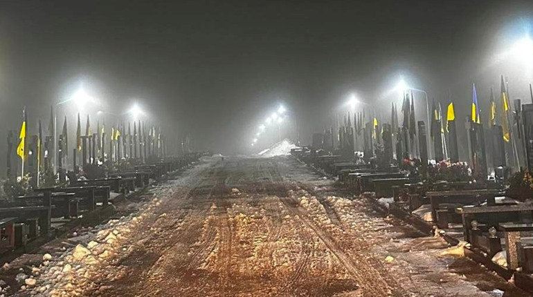 На Алеї Героїв у Золотоноші встановили освітлення та планують відеонагляд