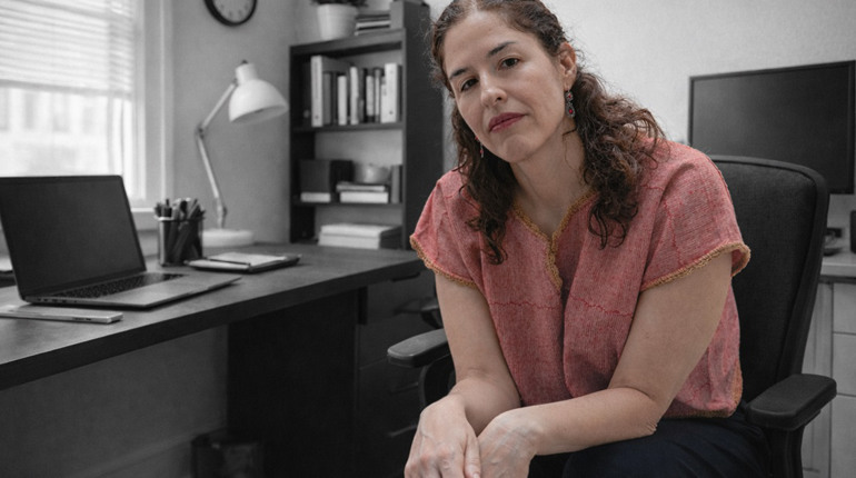 Гостросоціальна феміністична література, що б’є під дих: «Єдина донька»