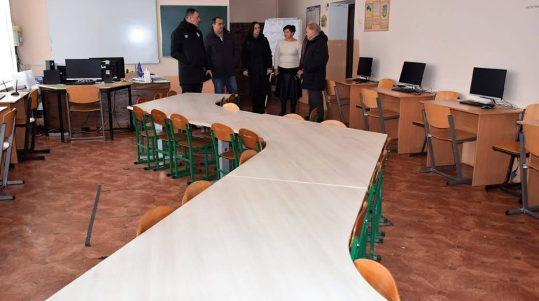 Заклади освіти Біляївської громади отримали меблі від фонду "Бремен допомагає Україні"