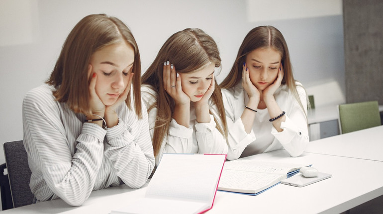 Ким хочуть стати українські підлітки та чи підуть вони слідами батьків: дослідження