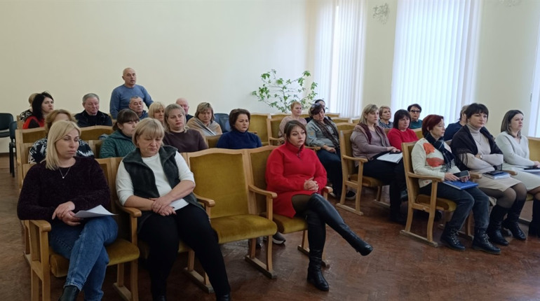 Морози, електрика й безпека людей: які рішення ухвалили в Захарівській громаді під час наради