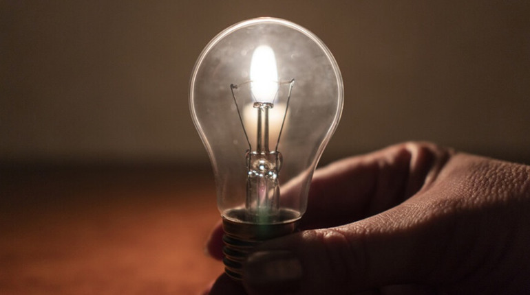 Графік вимкнення електроенергії на 18 січня: Полонне та громада