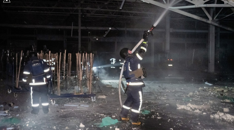 Хмельниччину атакували ворожі безпілотників: через атаку сталася пожежа на підприємстві