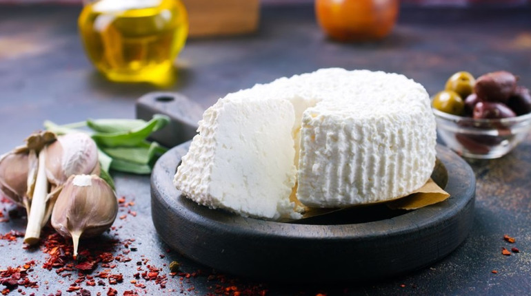 19 січня: Всесвітній день домашнього сиру, День попкорну, інші свята, дати, події, народні прикмети