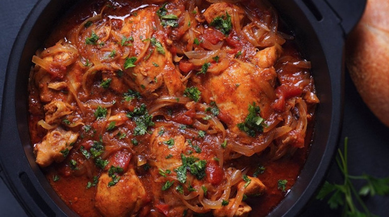 Чахохбілі з курячих стегенець: покроковий рецепт