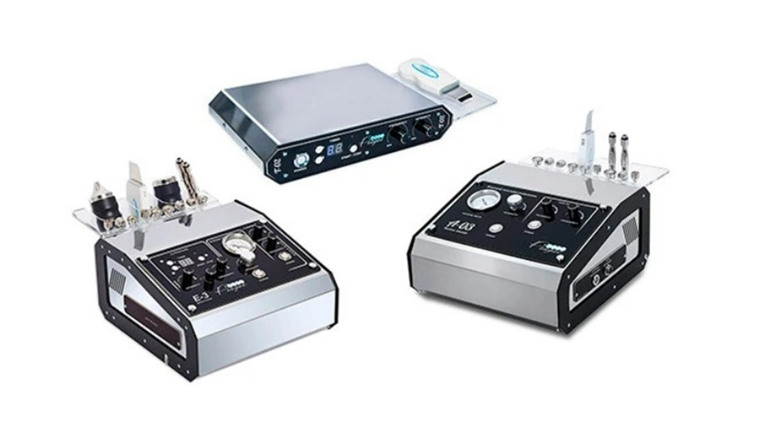 Alvi Prague: базовий апарат vs мультифункціональний комбайн для чистки обличчя