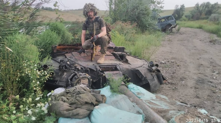 Захисник із Городка просить громаду підтримати збір для підрозділу на Донеччині