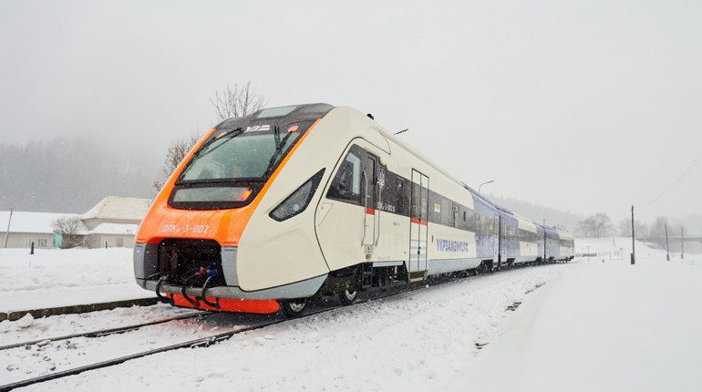 З Одеси до Карпат щодня: «Укрзалізниця» запускає новий поїзд до Рахова