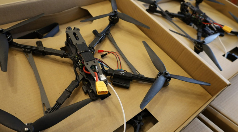 Звягельська громада передала 30-й ОМБр другу партію дронів