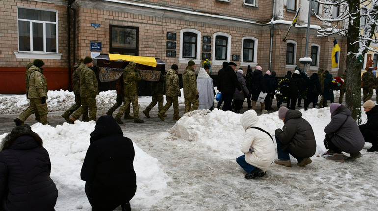 У Ніжині провели в останню путь загиблого воїна Івана Торбу