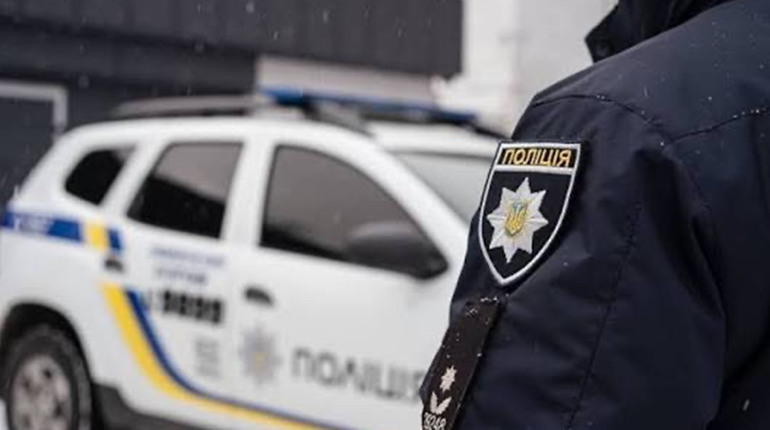 Через тиждень після конфлікту з подругою жінка викликала поліцію, щоб подати на неї заяву