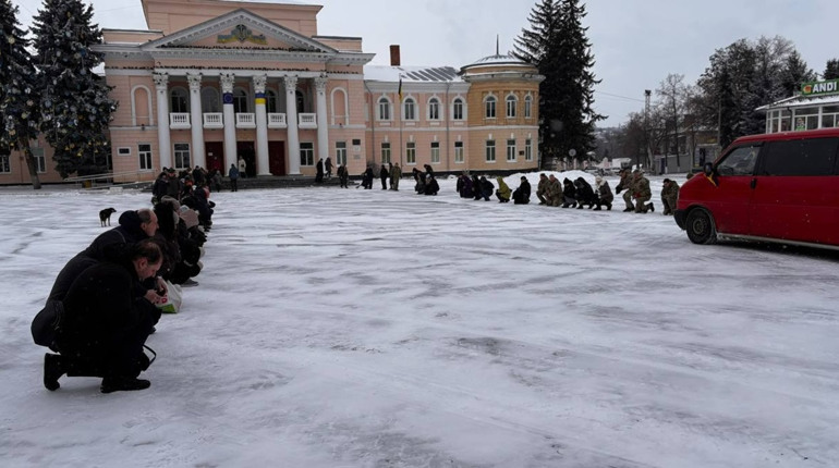 Первомайськ попрощався із воїном: загинув старший сержант Ігор Будуров