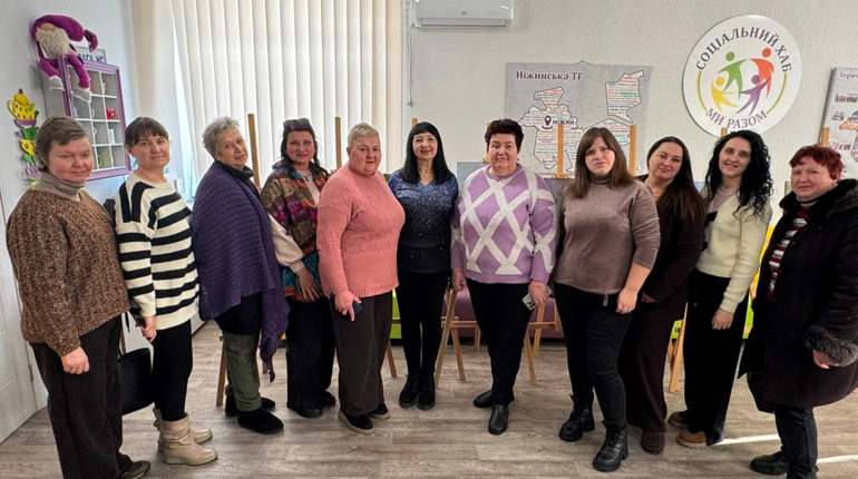 «Людина може все!» Творча виставка Лідії Деркач у соціальному хабі