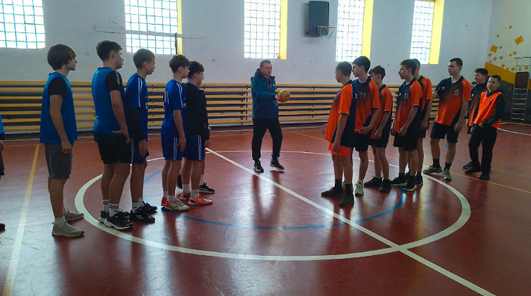 У Полонному визначили найкращих гандболістів серед школярів