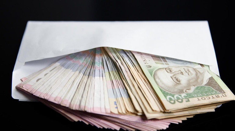 В Україні зростає обсяг готівки: чому українці тримають гроші «під матрацом»