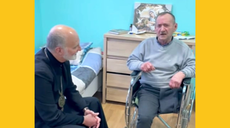 Мешканець «Дому милосердя» в Чорткові: «Відбуваюсь жартами – у мене виходить»